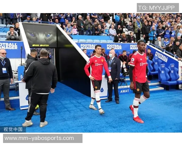 博格巴携妻子共同推出个人服装品牌PogbaMDXCIII引发关注