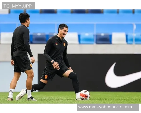 国足热身赛表现决定邵佳一未来前景或将延续至亚洲杯结束 国足热身赛表现决定邵佳一未来前景或将延续至亚洲杯结束