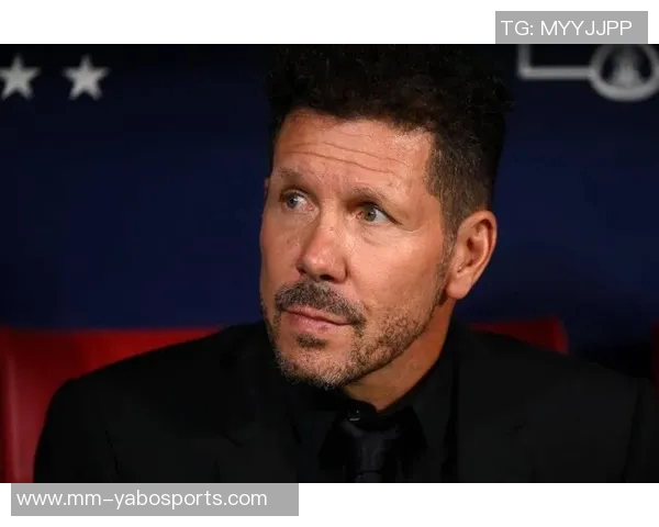 马德里竞技主帅西蒙尼获2025年金足奖传奇荣誉称号